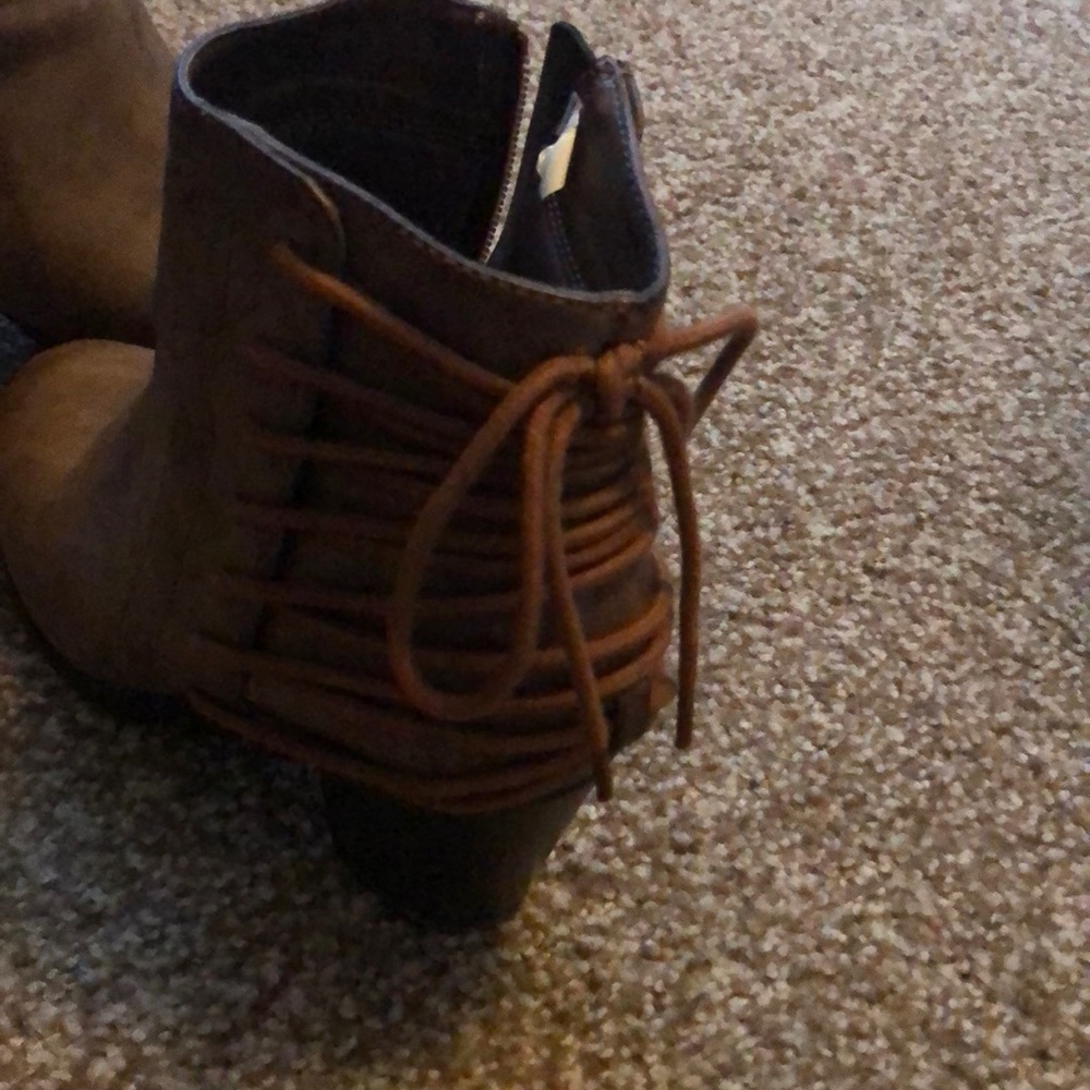 AE Booties - Picture 2 of 4